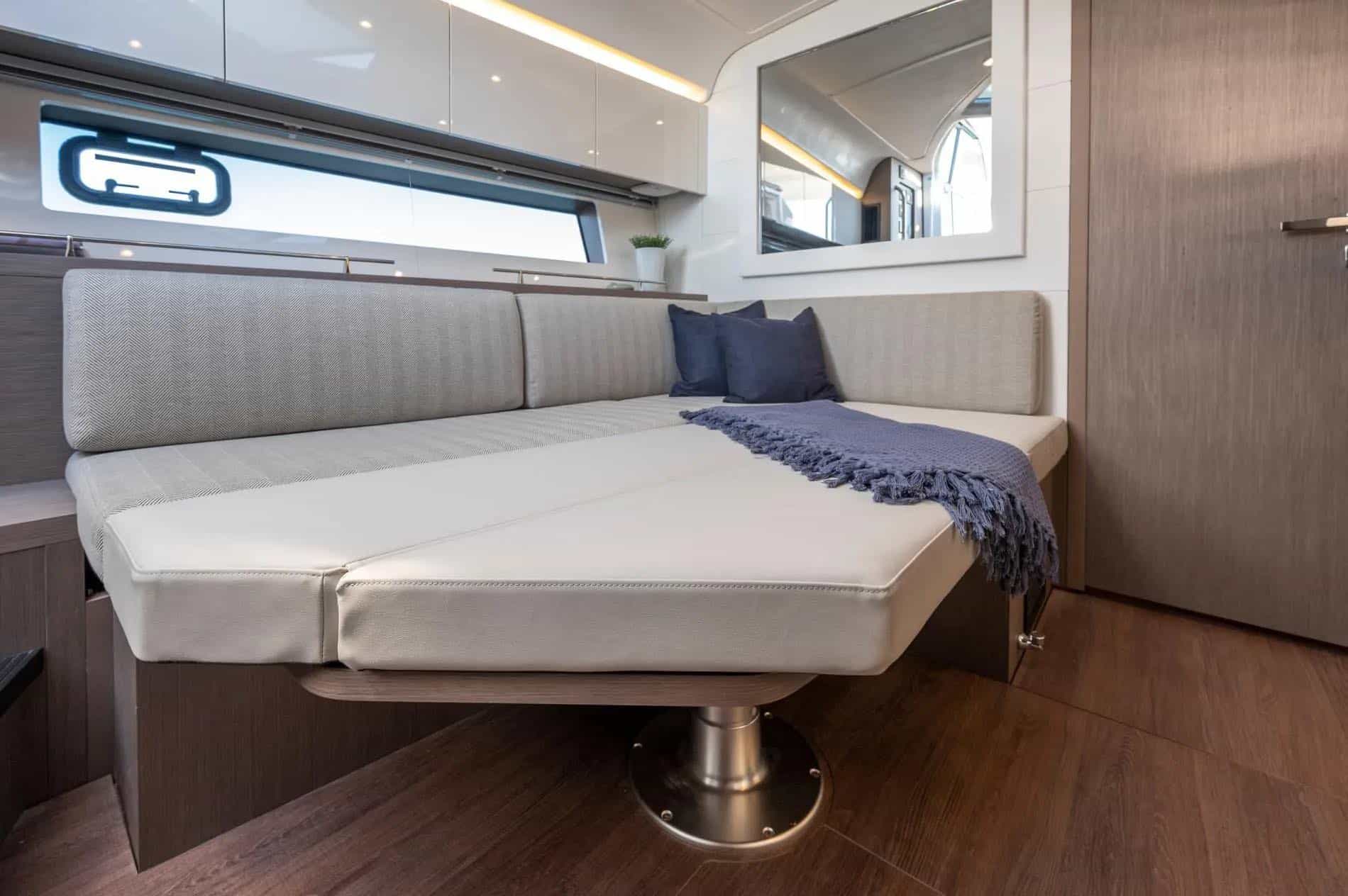 41' BENETEAU 2023 -DINING TO BED CONVERSION